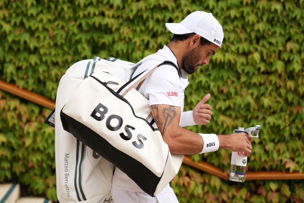 Mai ghinionist decât el nu există! Matteo Berrettini a ieșit de pe teren în scaunul cu rotile, la US Open_13