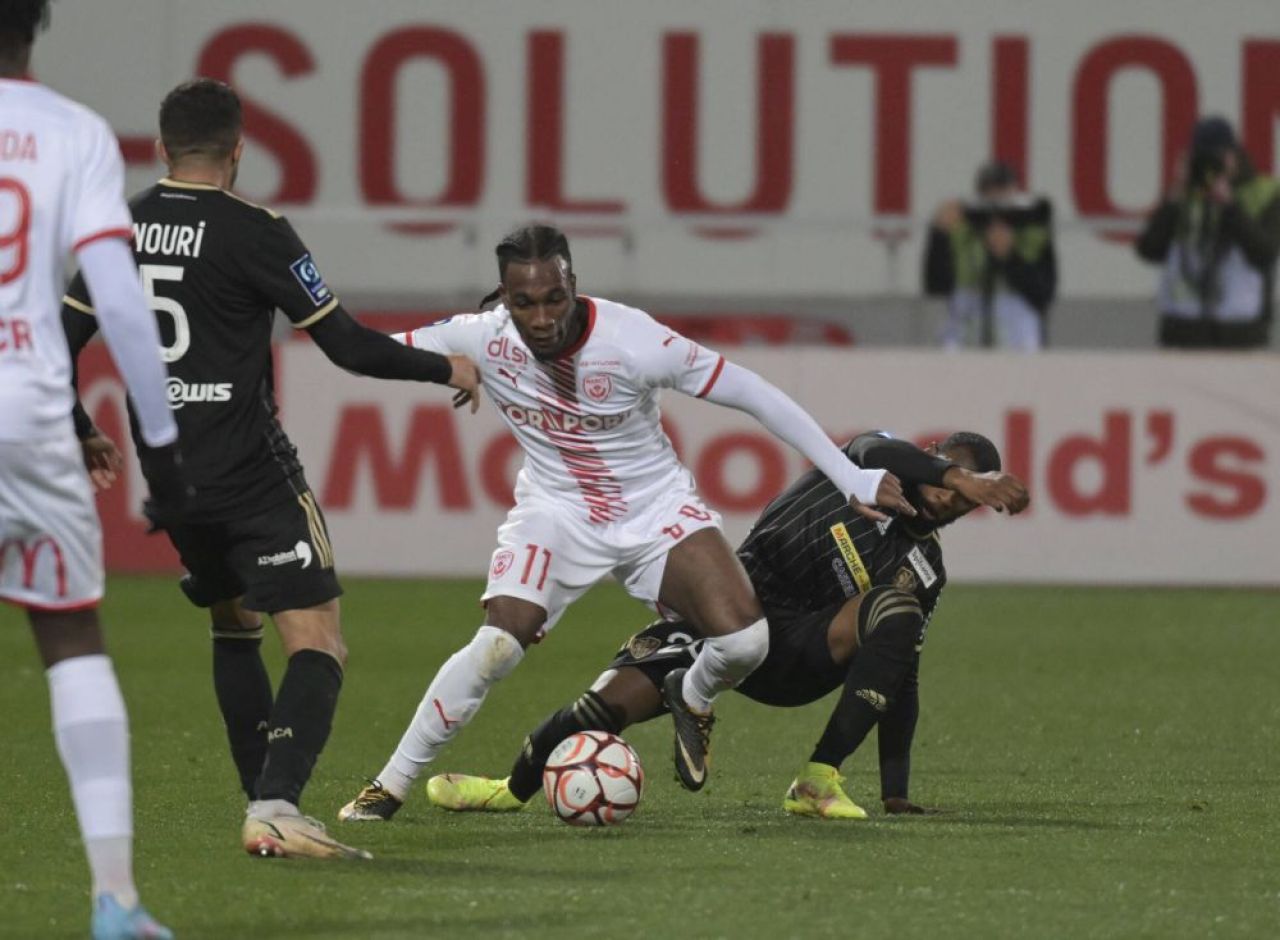 Dorinel Munteanu a transferat la Oțelul Galați un fotbalist spectaculos, cu selecții la naționalele Franței!_4