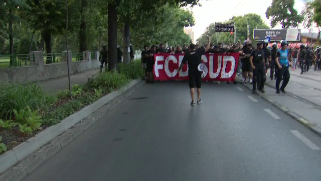 Scandal înainte de derby! Fanii lui Dinamo au plecat de la stadion înainte de start _3