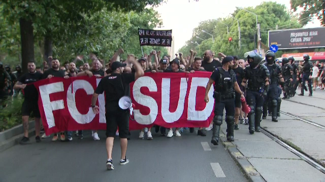 Scandal înainte de derby! Fanii lui Dinamo au plecat de la stadion înainte de start _4