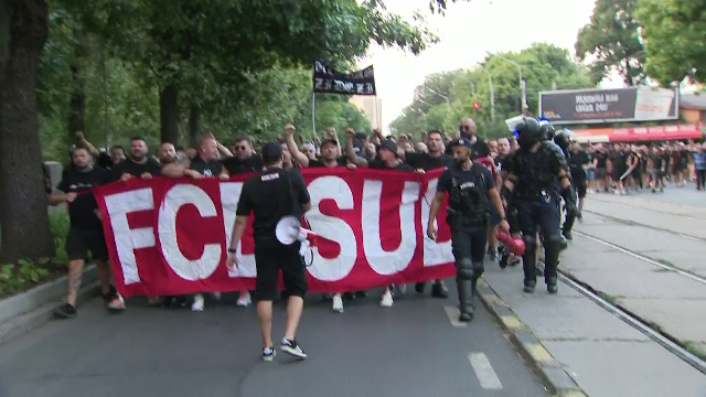Scandal înainte de derby! Fanii lui Dinamo au plecat de la stadion înainte de start _5