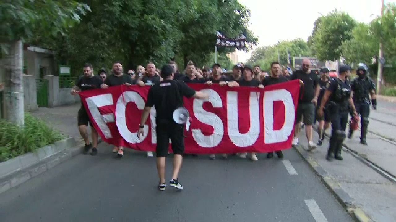 Scandal înainte de derby! Fanii lui Dinamo au plecat de la stadion înainte de start _8