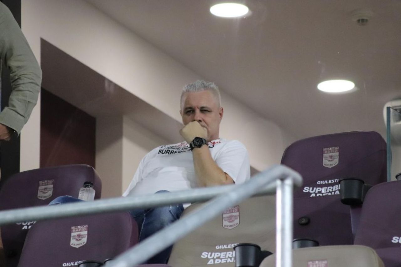 Și-au dat ignore! Unde s-a așezat Șumudică în Giulești la derby-ul Rapid - Dinamo_3