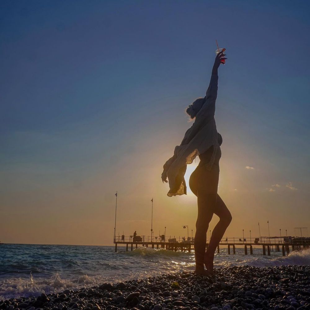 Regina twerk-ului și-a înnebunit fanii! Iubita starului de la Arsenal s-a pus în cap și a început să danseze _15