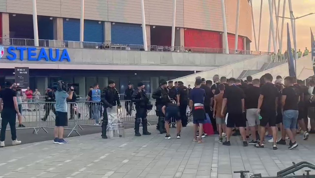 Galeria FCSB a ajuns în Ghencea! _1