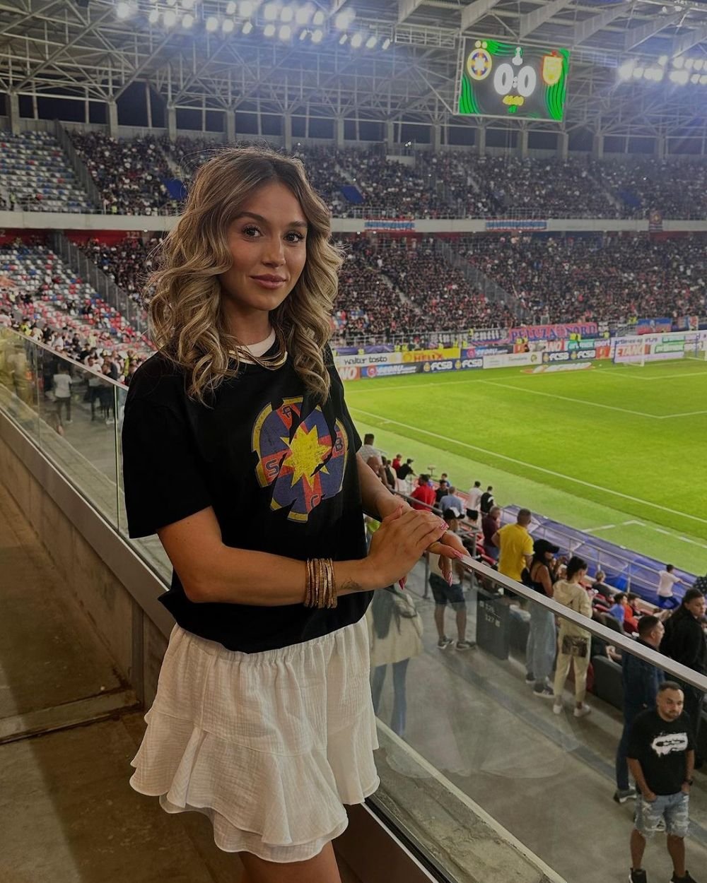 Teodora Stoica și iubitul său, împreună în Ghencea! Cum au fost surprinși cei doi _16