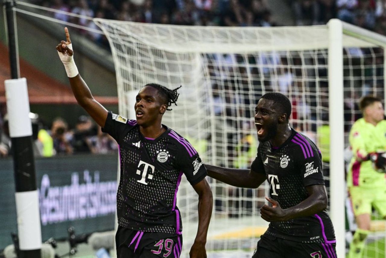 Bayern, frate! Puștiul de 18 ani intrat pe teren în minutul 81 i-a adus victoria lui Bayern Munchen_8