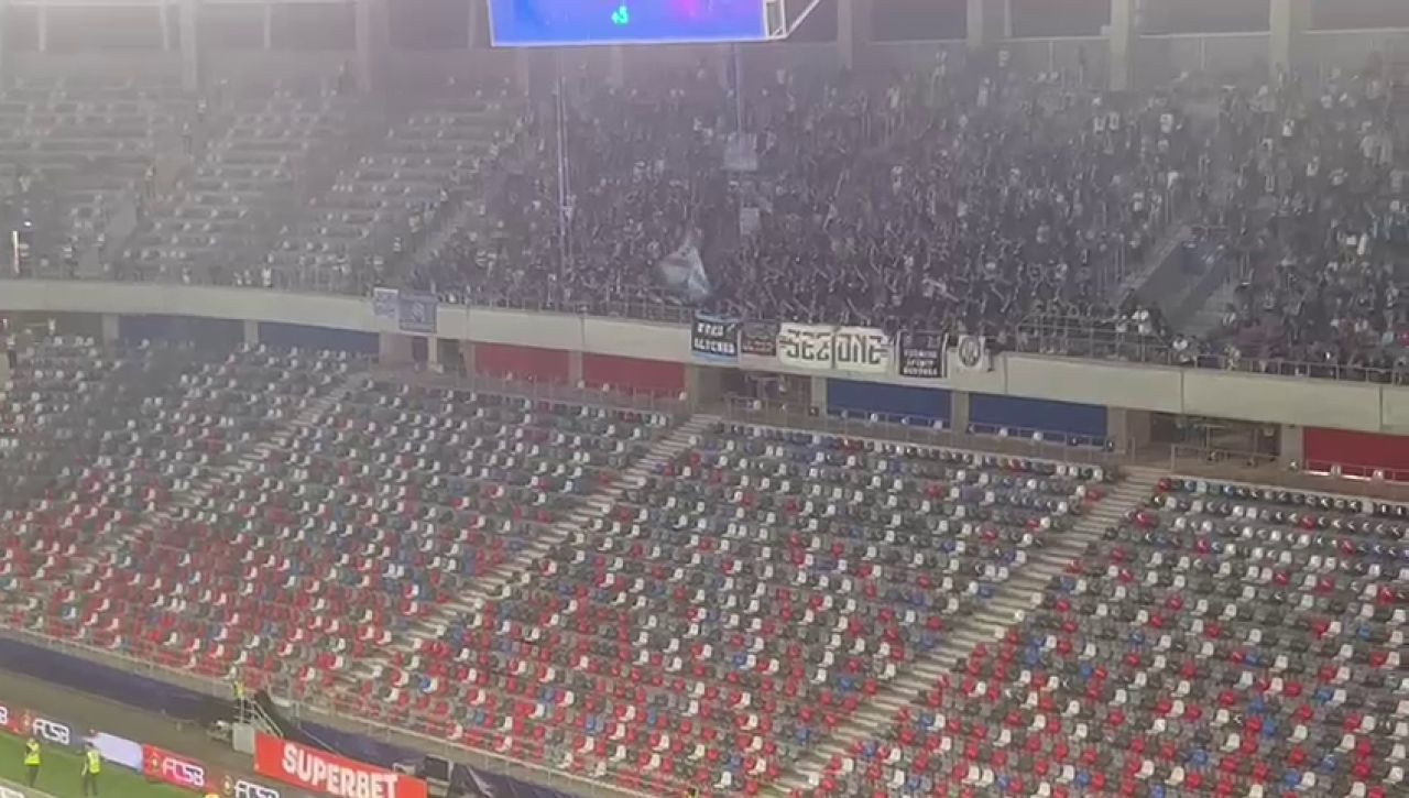 Jucătorii Universității Craiova, cu capul plecat după 0-3 în Ghencea_15