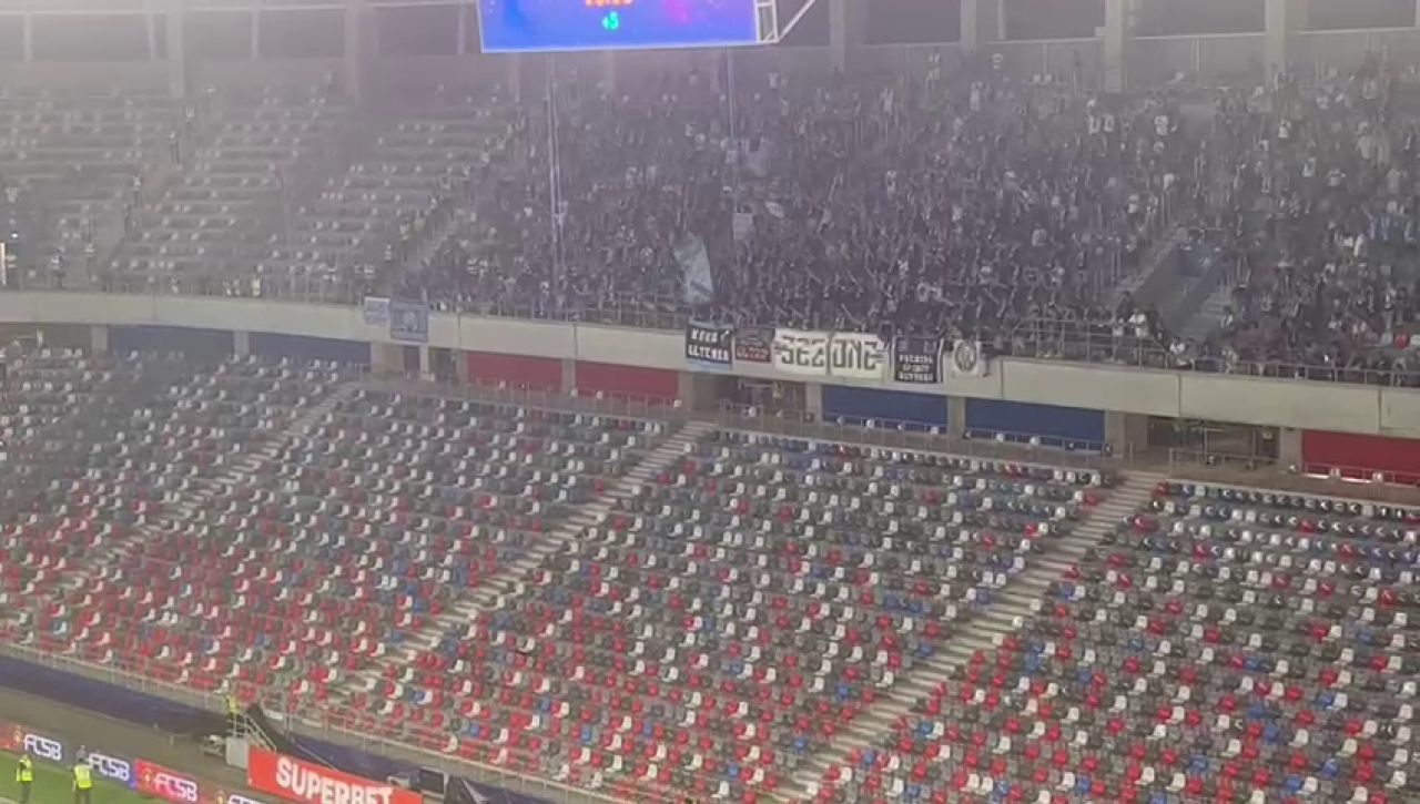 Jucătorii Universității Craiova, cu capul plecat după 0-3 în Ghencea_17