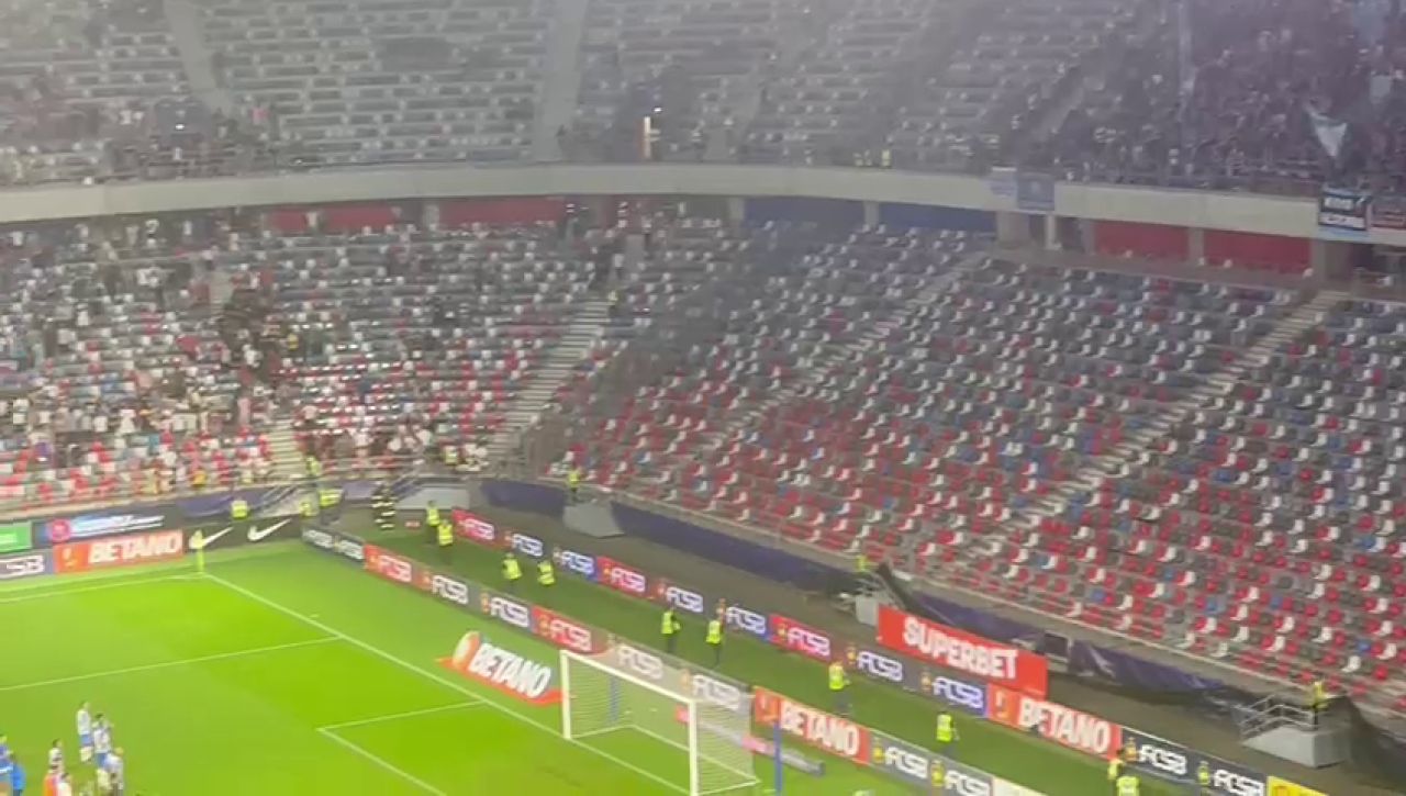 Jucătorii Universității Craiova, cu capul plecat după 0-3 în Ghencea_21
