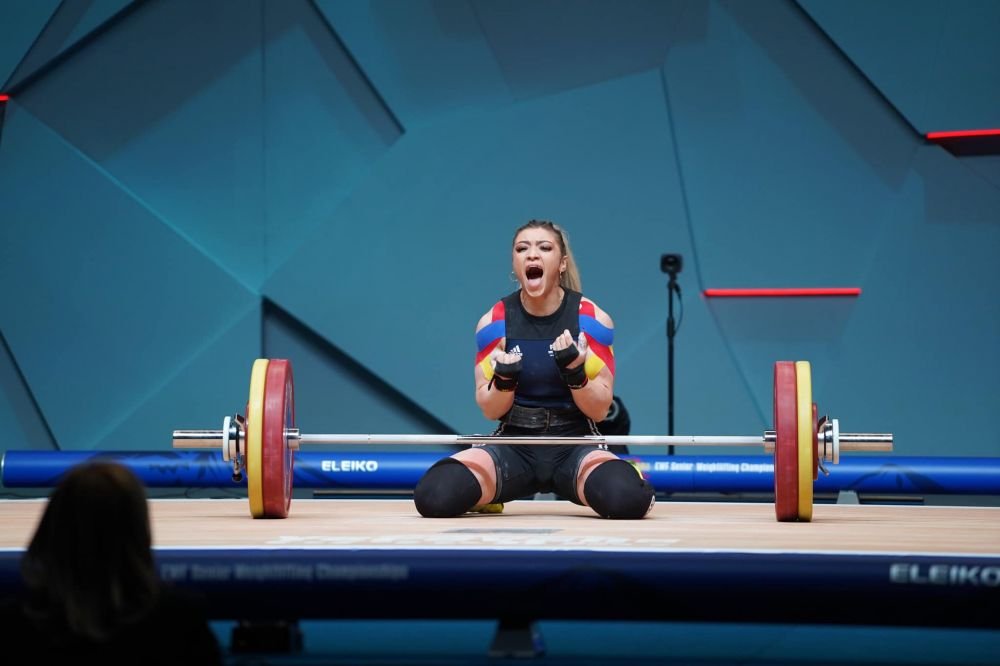 Medalie pentru Mihaela Cambei, una dintre cele mai sexy sportive din România, la Campionatele Mondiale de la Riad!_17