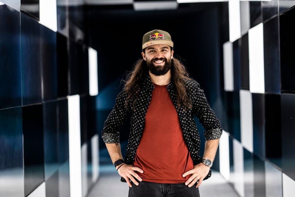 Mihai Bobonete, Mihai Rait și Maria Popovici sunt prezentatorii Red Bull Flugtag, competiția mașinăriilor zburătoare și a piloților neînfricați_4