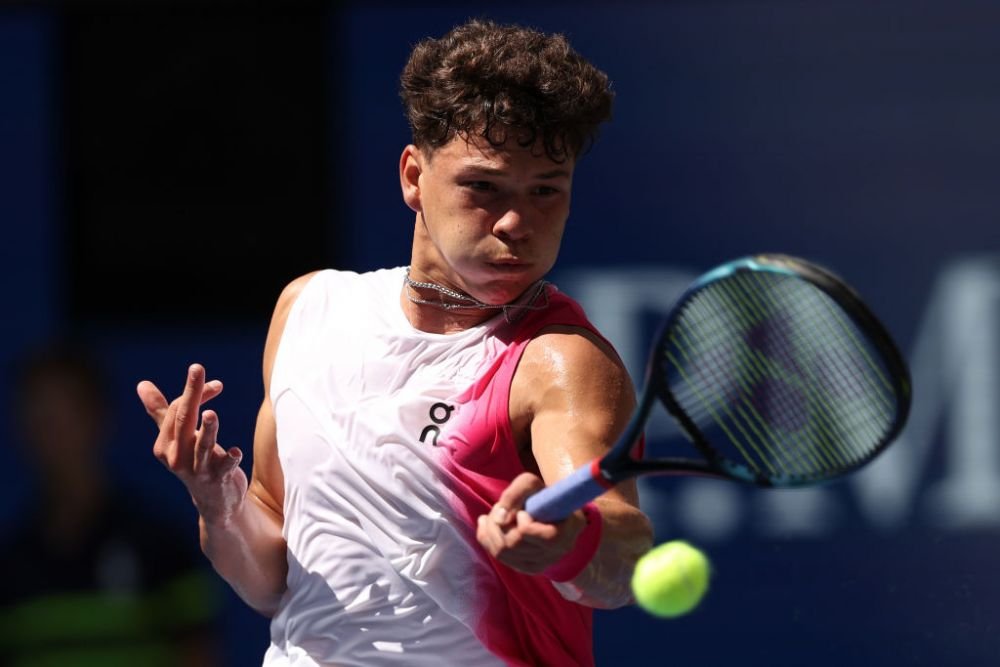 Noroc pentru Djokovic? Ce a pățit adversarul său din semifinalele US Open, &icirc;n turneul de dublu mixt