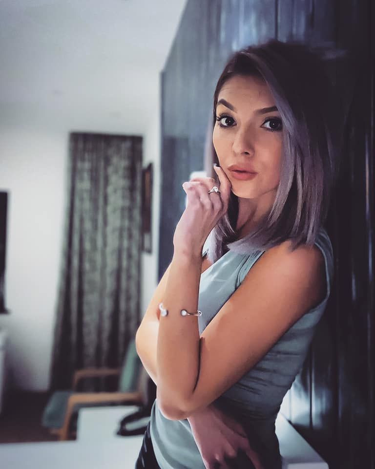 Bernadette Szocs anunță 