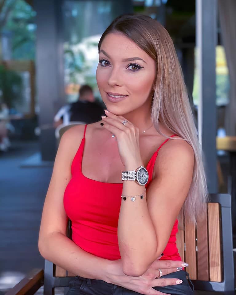 Bernadette Szocs anunță 