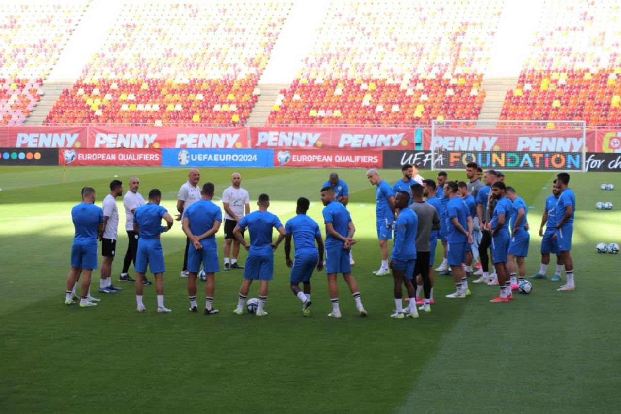 Un jucător cu 165 de meciuri în Liga 1 a venit să-i încurajeze pe israelieni, înaintea meciului cu România!_4