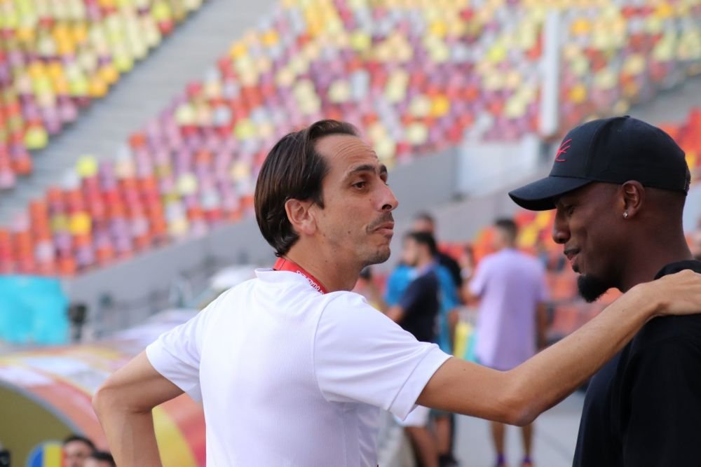 Un jucător cu 165 de meciuri în Liga 1 a venit să-i încurajeze pe israelieni, înaintea meciului cu România!_10