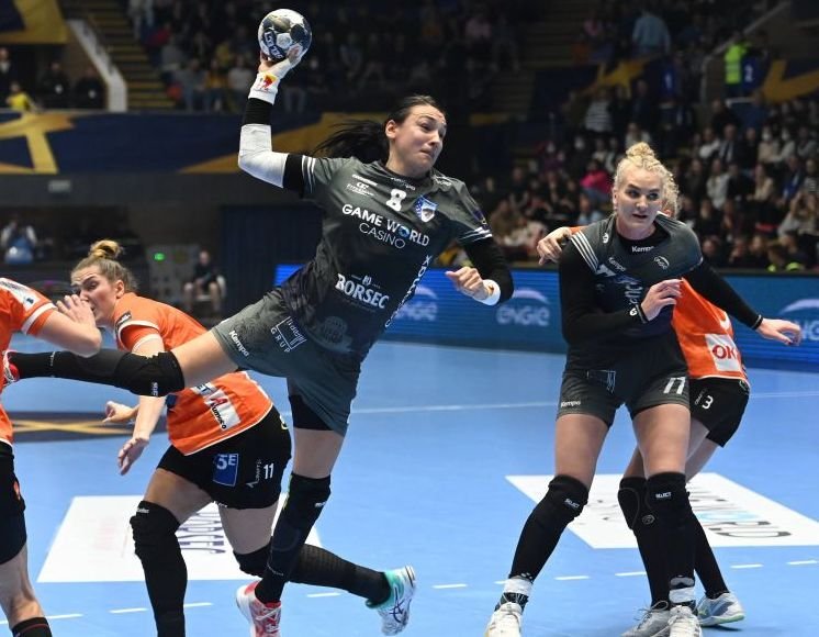 CSM București - Odense 28-24! Debut cu dreptul pentru Neagu & Co. în noul sezon de Champions League_2