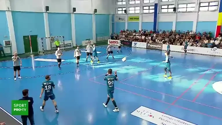 Suceava - Steaua București | Start în forță pentru gazde