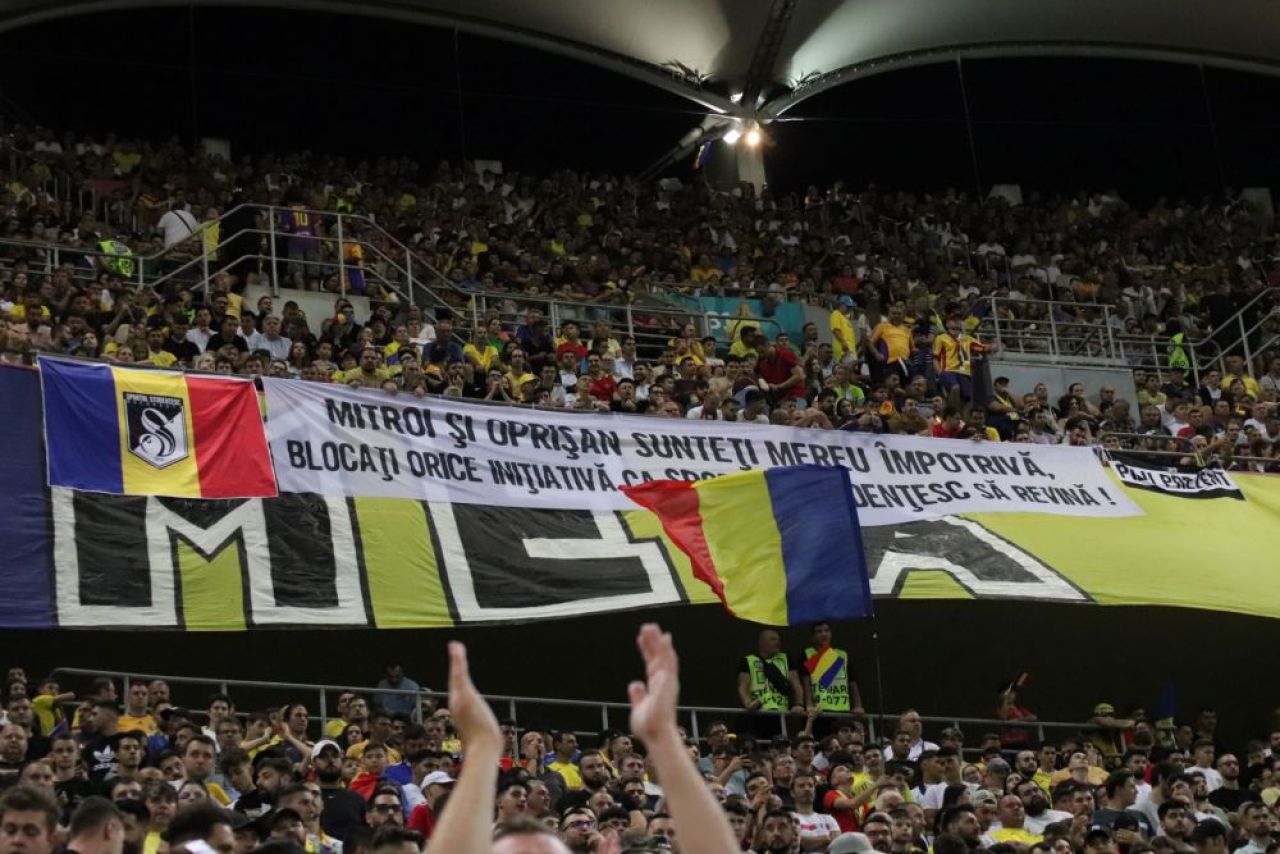 Egal, pe muzică de mariachi! Ce formație celebră a dat ritmul din peluză la meciul cu Israel_12