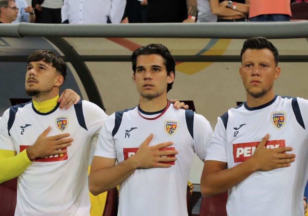 Ianis Hagi, nemulțumit și el la meciul cu Israel? A plecat la vestiare, după ce a salutat galeria în grabă_9