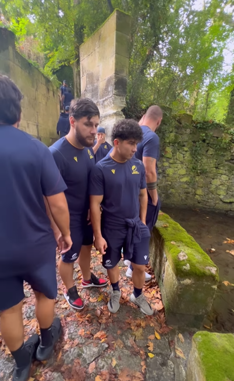 Excursie inedită a ”Stejarilor”. Au vizitat una dintre cele mai vechi podgorii din Franța_2
