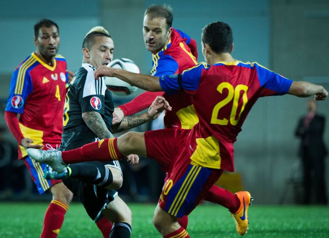 Un singur fotbalist și 3 recorduri istorice bifate de acesta în doar 4 minute în grupa României din preliminariile Euro!_13