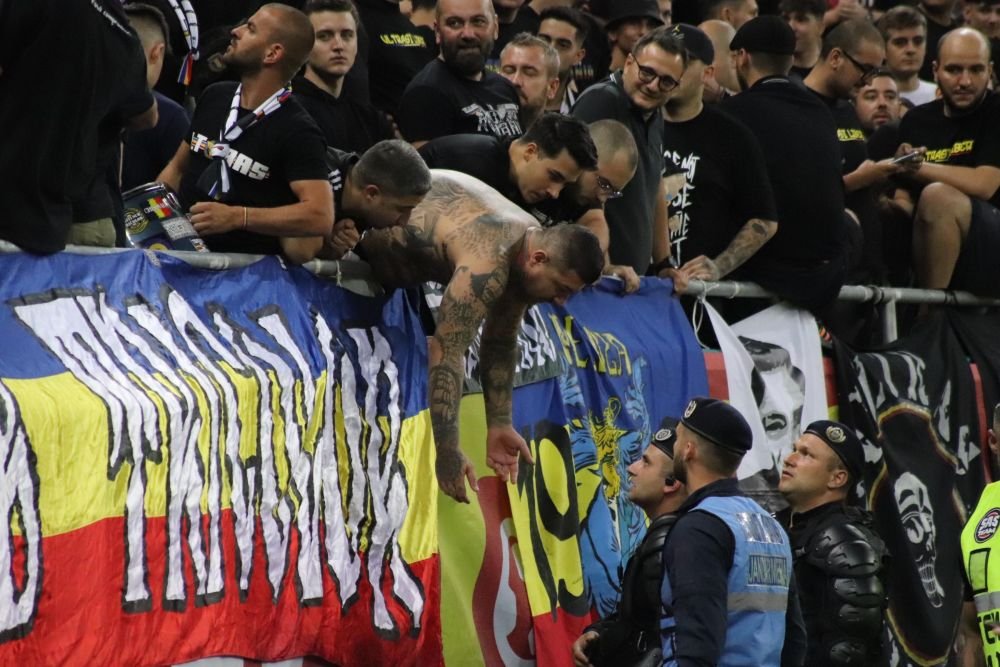 FRF: ”Victorie în ciuda huliganilor”! Cine este Gogoașă, ultrasul ”cu tulburări” din ”Uniți sub tricolor” care s-a dezis recent de Craiova de Mititelu_8