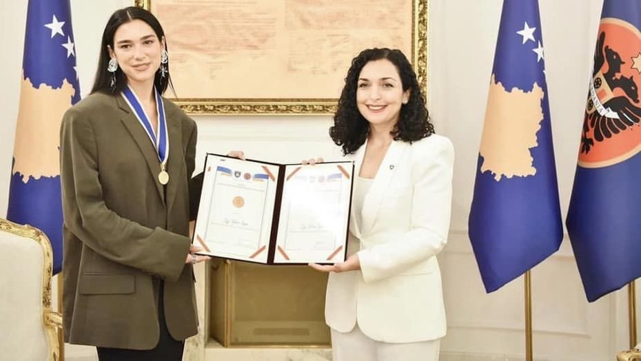 Președinta din Kosovo, Vjosa Osmani, încă tace, federația de la Priștina reacționează după meciul cu România: ”O provocare periculoasă”_8