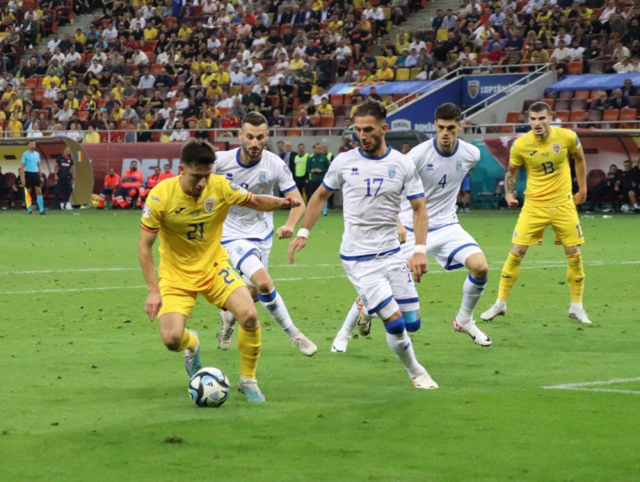 Un cunoscut om de fotbal sârb apără gestul ultrașilor români:
