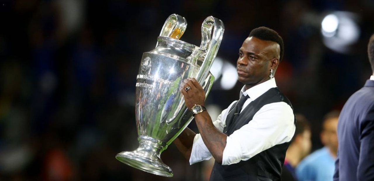Mario Balotelli are contractul pe masă!