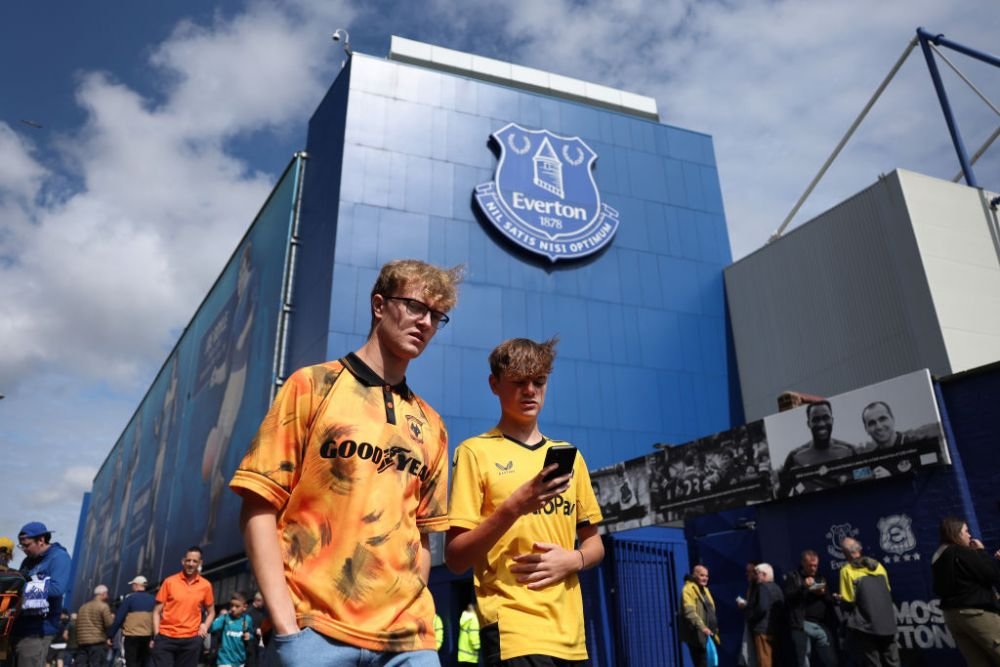 Un internațional român poate ajunge la un club uriaș din Premier League, în această iarnă! _6
