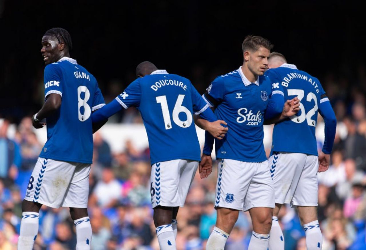 Un internațional român poate ajunge la un club uriaș din Premier League, în această iarnă! _10