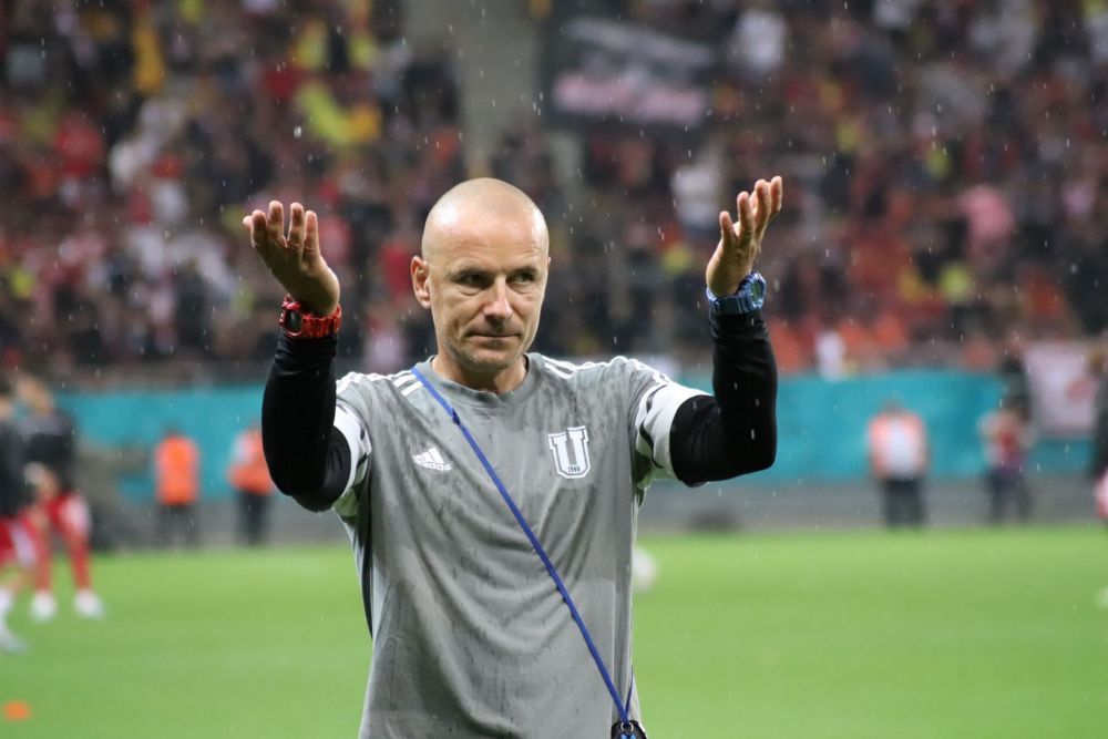 Cvartetul de pe banca echipei lui Mititelu. FCU Craiova a învins-o pe Dinamo fără un antrenor cu licența PRO_5