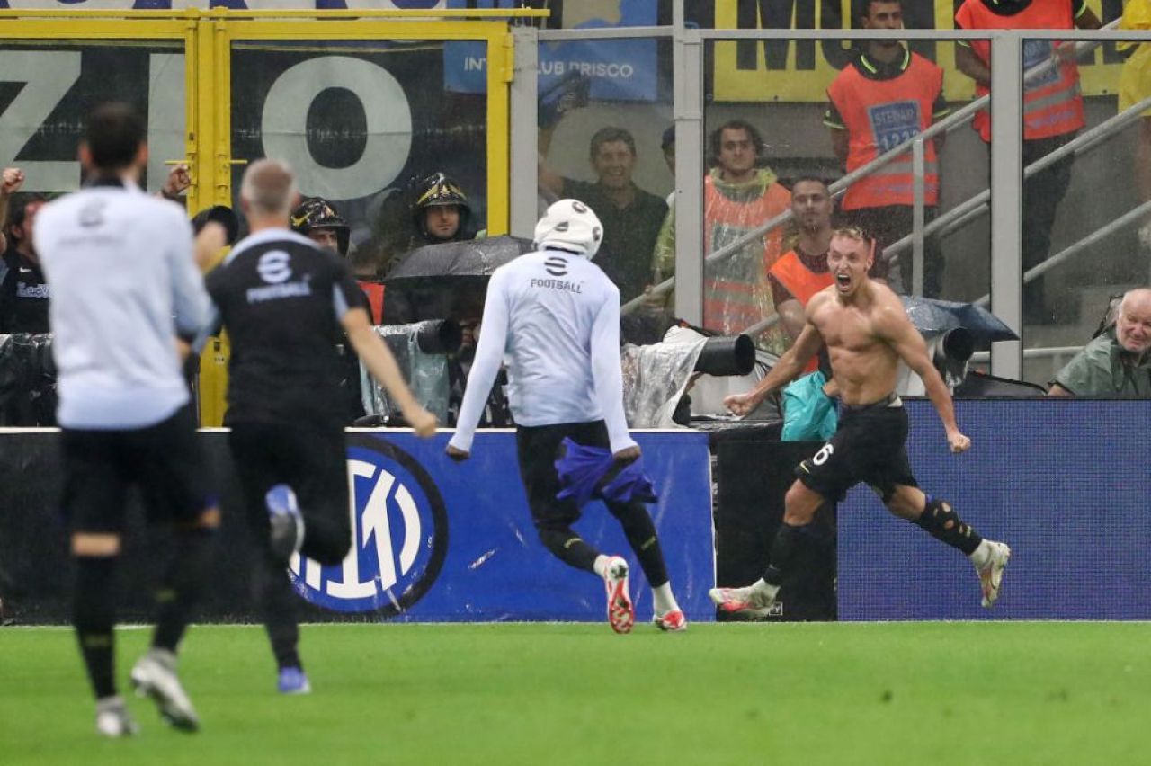 Derby fără istoric în Serie A! Inter a zdrobit-o pe AC Milan pentru a cincea oară consecutiv, în ultimul an_2