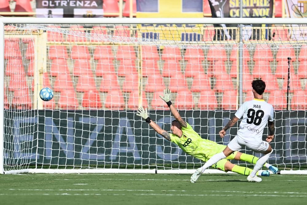 Dennis Man a revenit cu gol la Parma! Italienii exultă: 