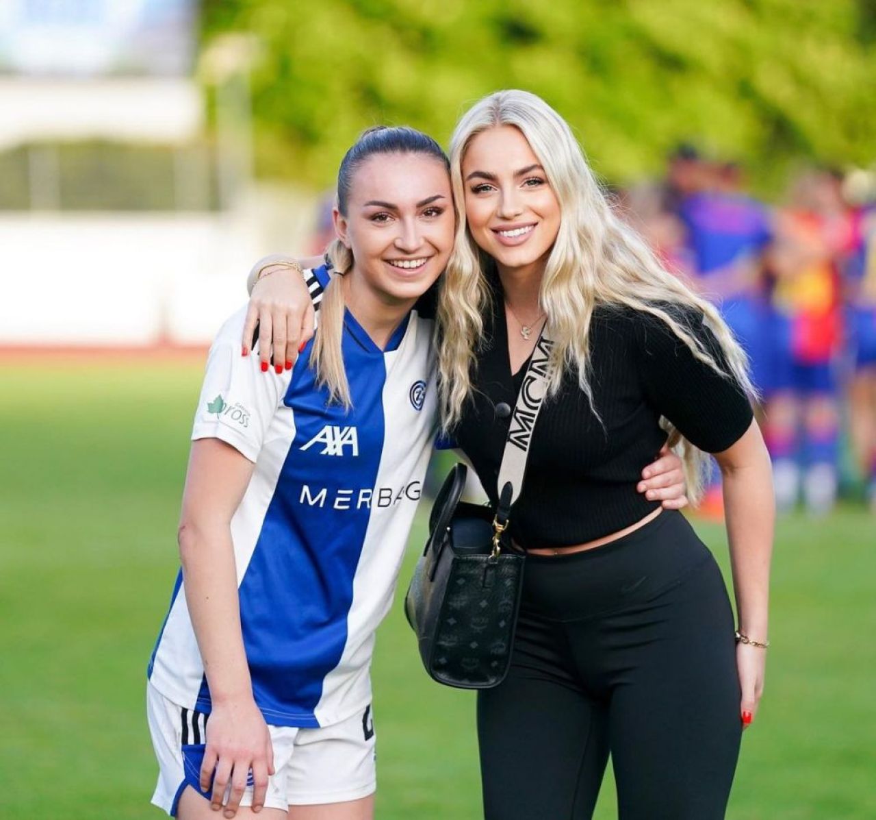 Cea mai frumoasă fotbalistă și-a ales numărul de pe tricou datorită idolului său: „Întotdeauna îl port!” _14