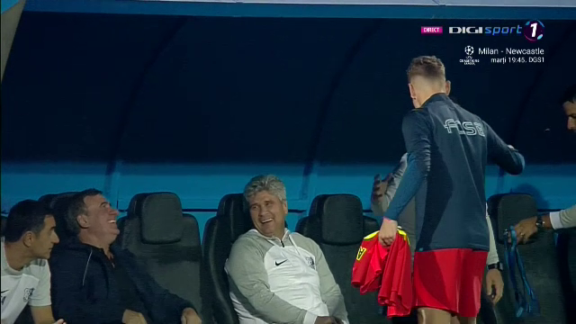 Un jucător de la FCSB s-a dus direct la Hagi înainte de startul meciului cu Farul_21
