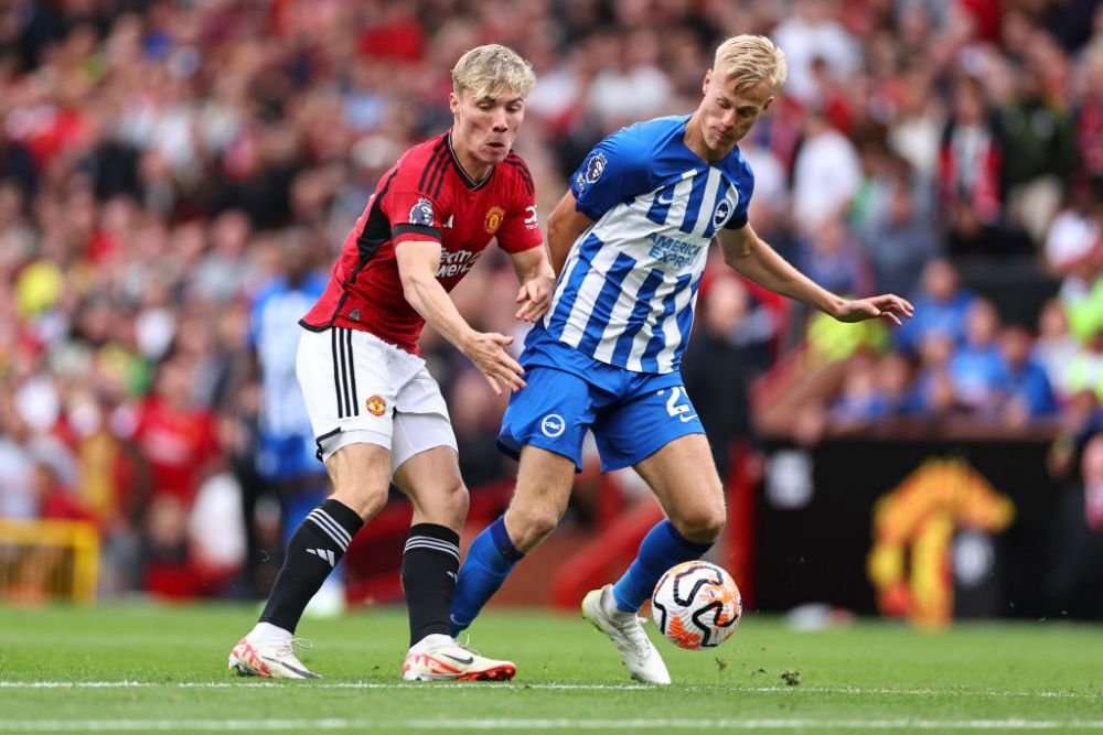 Echipa lui Roberto De Zerbi are un nou sezon excepțional. Brighton se bate pentru titlu în Premier League!_8
