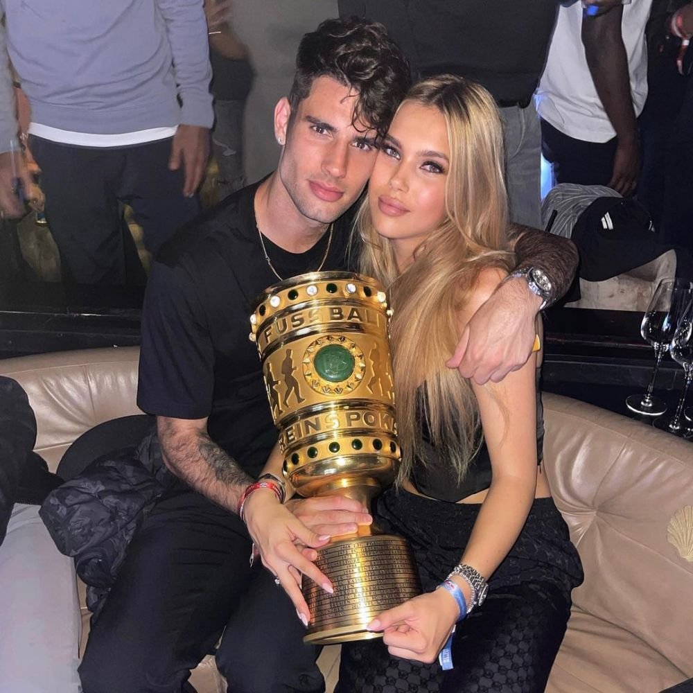Noul star al lui Liverpool a dat lovitura și pe plan personal! Iubita lui Dominik Szoboszlai este de o frumusețe răpitoare _34