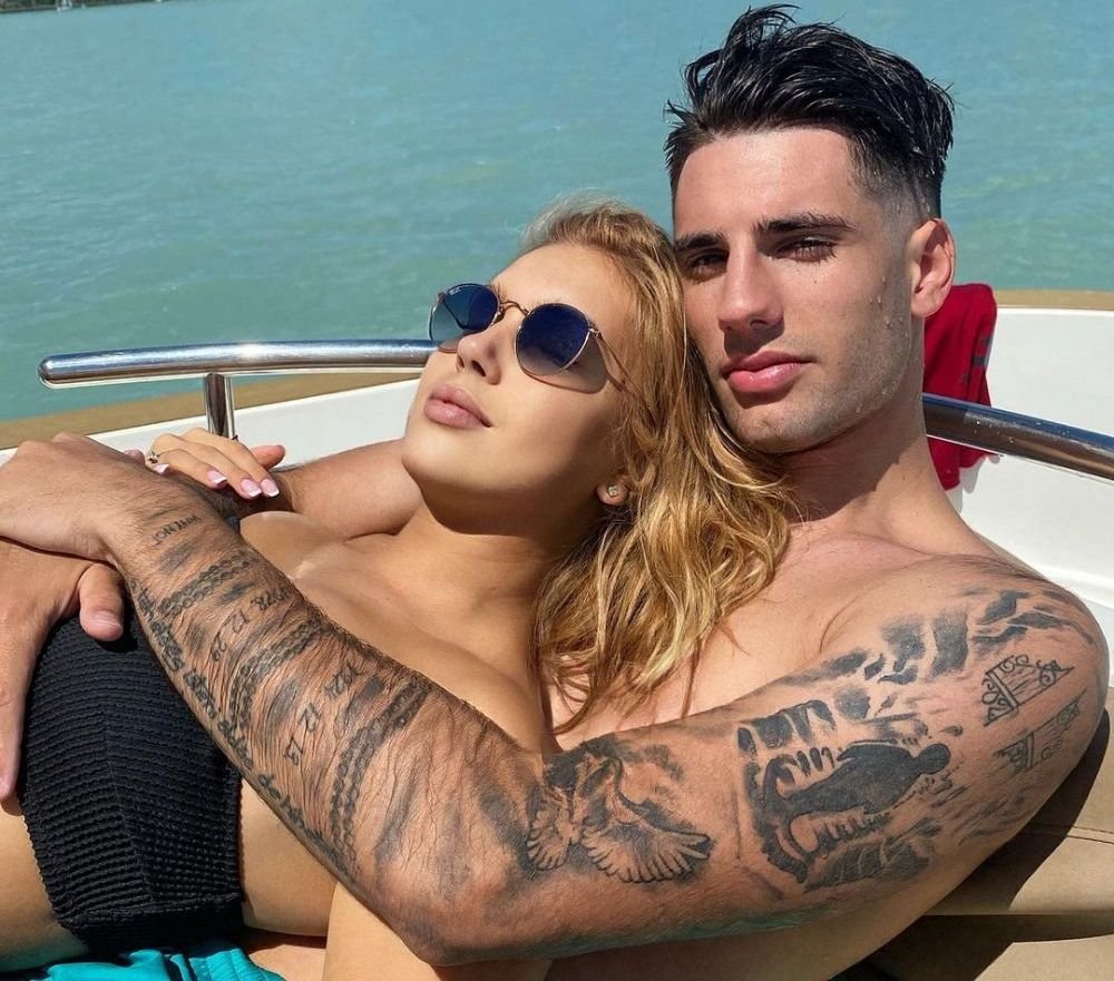 Noul star al lui Liverpool a dat lovitura și pe plan personal! Iubita lui Dominik Szoboszlai este de o frumusețe răpitoare _48