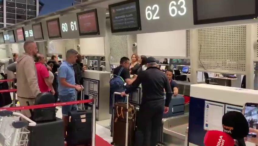 Destinația Arabia Saudită! Laurențiu Reghecampf a decolat spre noul său club_14