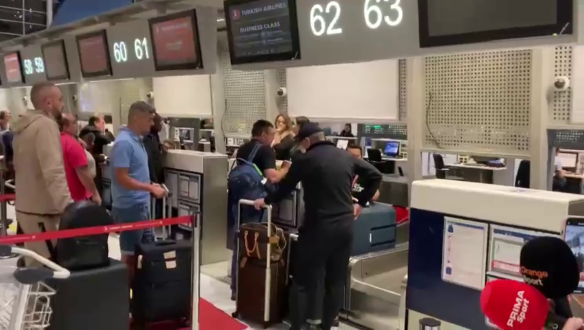 Destinația Arabia Saudită! Laurențiu Reghecampf a decolat spre noul său club_17