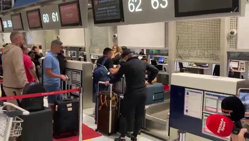 Destinația Arabia Saudită! Laurențiu Reghecampf a decolat spre noul său club_19