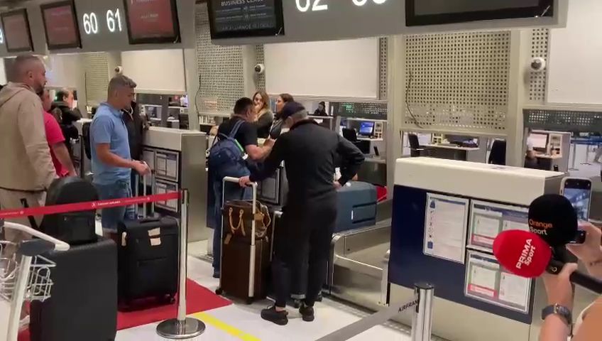 Destinația Arabia Saudită! Laurențiu Reghecampf a decolat spre noul său club_25