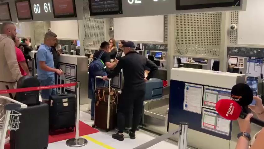 Destinația Arabia Saudită! Laurențiu Reghecampf a decolat spre noul său club_30