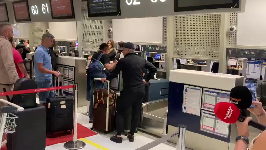 Destinația Arabia Saudită! Laurențiu Reghecampf a decolat spre noul său club_36