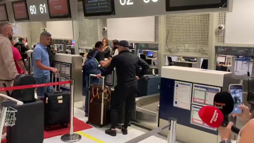 Destinația Arabia Saudită! Laurențiu Reghecampf a decolat spre noul său club_39