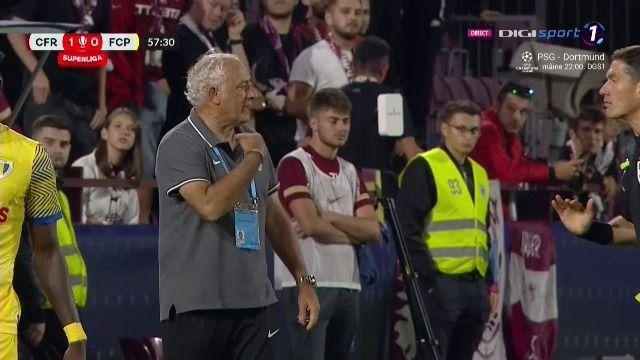 Mandorlini, roșu de furie după cartonașul roșu primit în CFR-Petrolul_2