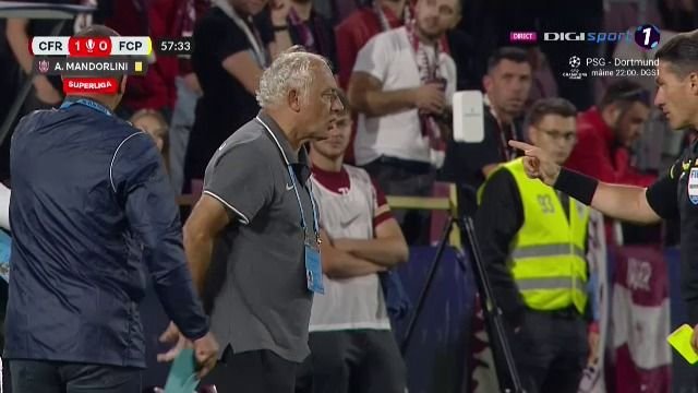 Mandorlini, roșu de furie după cartonașul roșu primit în CFR-Petrolul_4